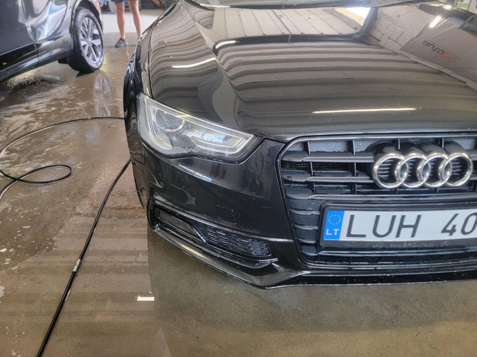 Automobilio kėbulo remonto ir dažymo darbų nuotrauka Vilniuje
