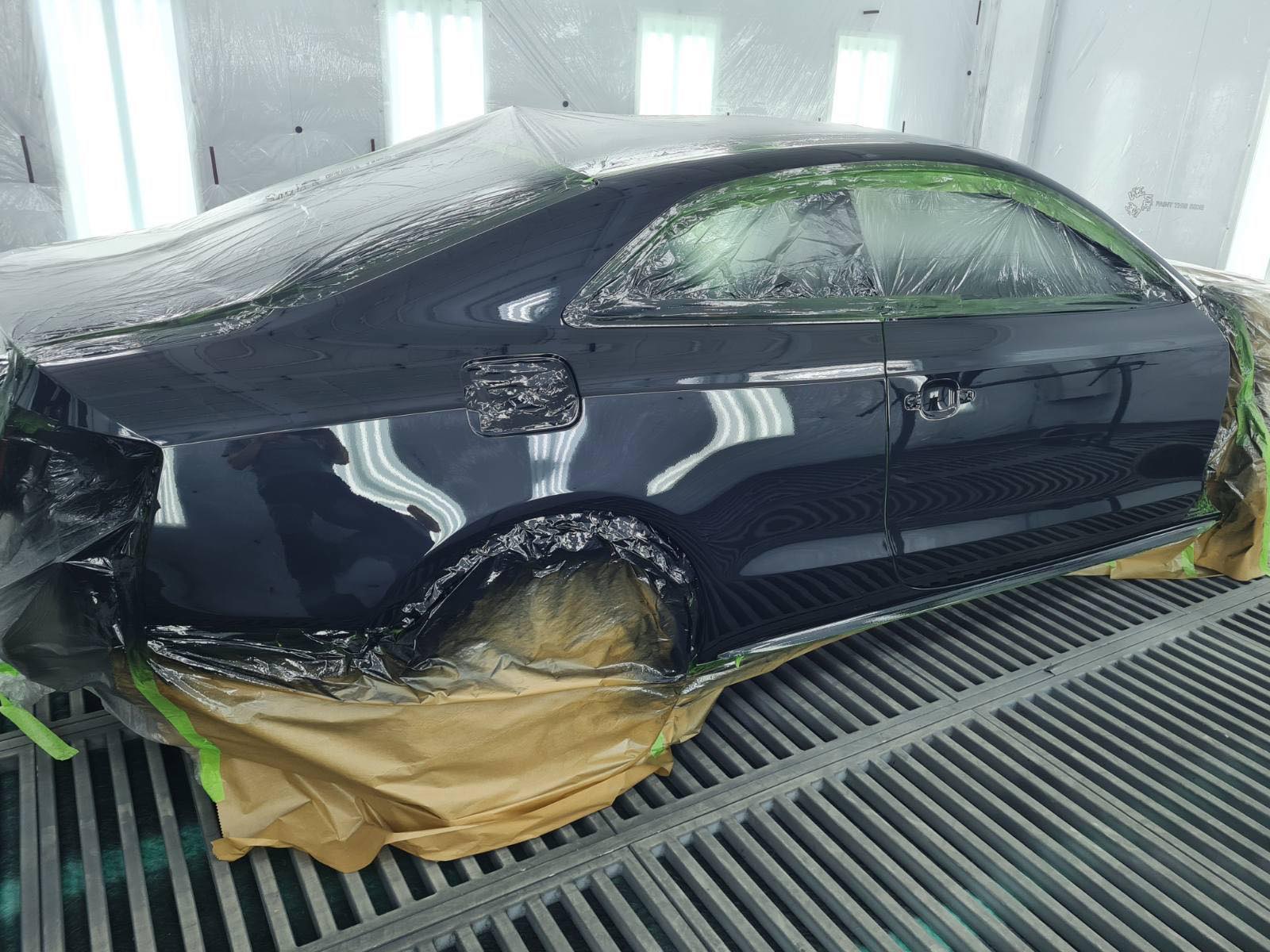 Automobilio kėbulo remonto ir dažymo darbų nuotrauka Vilniuje