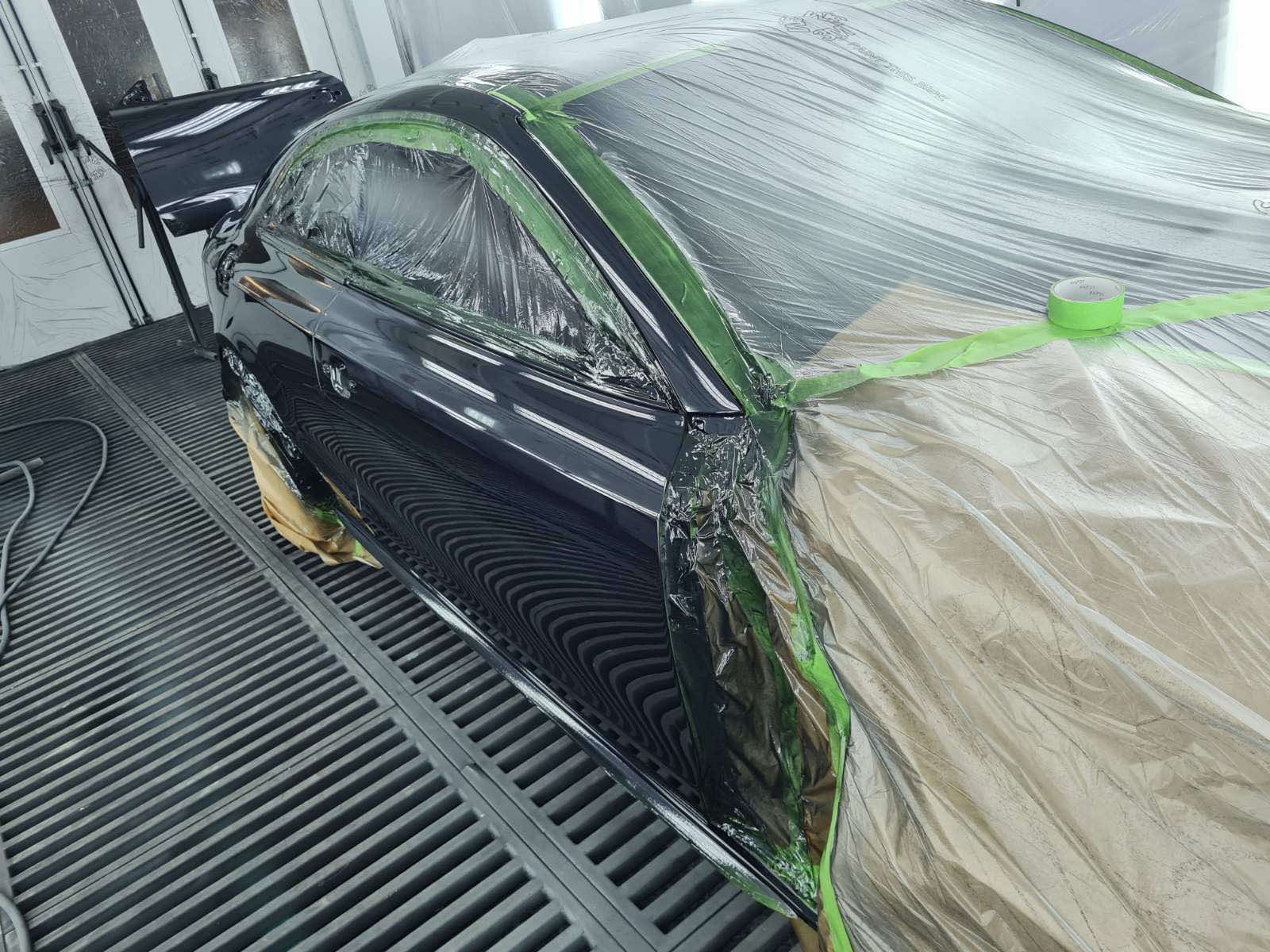 Automobilio kėbulo remonto ir dažymo darbų nuotrauka Vilniuje